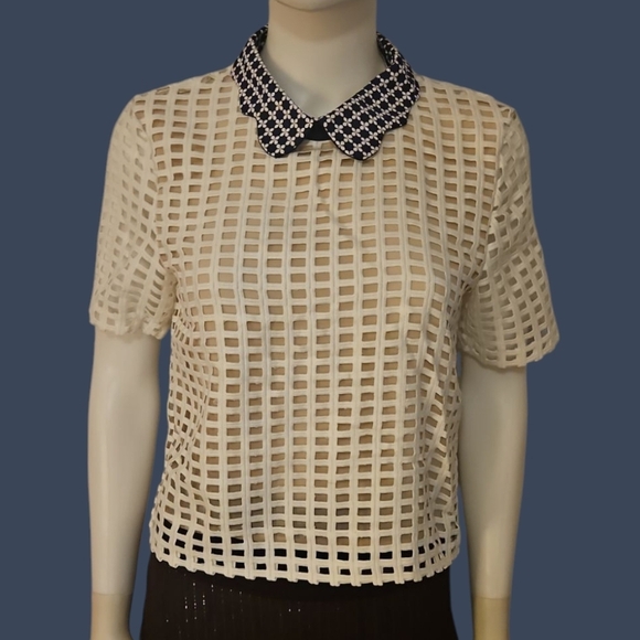 ENGLISH FACTORY Chic Netted Scallop Collar Cropped Short Sleeve Top - Picture 1 of 9